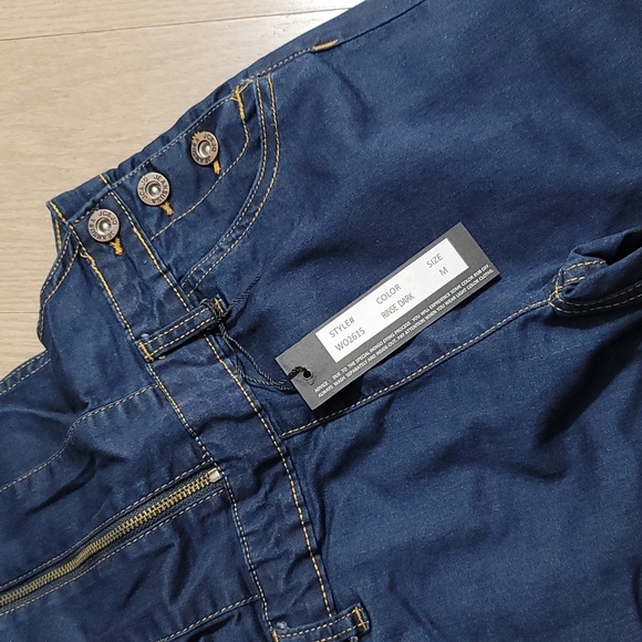 NWT dark rinse wash overalls jumpsuit Medium - Picture 7 of 7